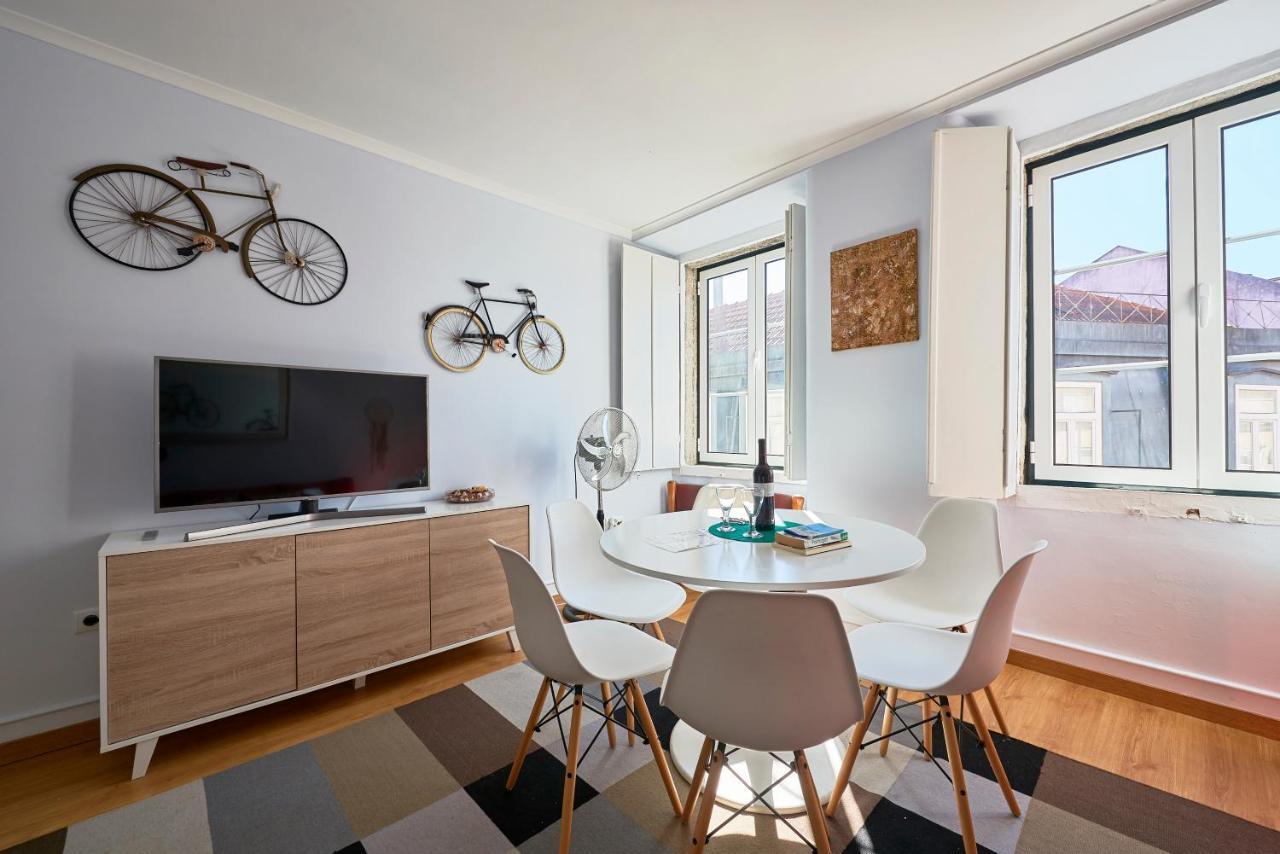 Aesthetic Riverview Apartment In Historical Lizbona Zewnętrze zdjęcie