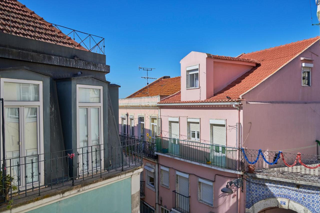 Aesthetic Riverview Apartment In Historical Lizbona Zewnętrze zdjęcie